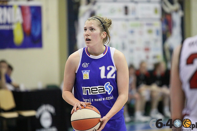 28/60 Drugi dzień rozgrywek Mistrzostw Polski U18 w koszykówce kobiet