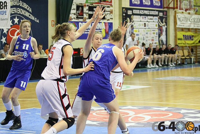 29/60 Drugi dzień rozgrywek Mistrzostw Polski U18 w koszykówce kobiet