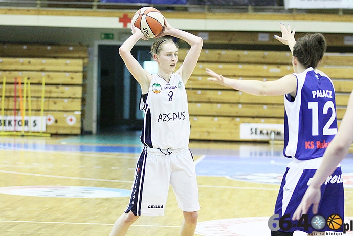 54/60 Drugi dzień rozgrywek Mistrzostw Polski U18 w koszykówce kobiet