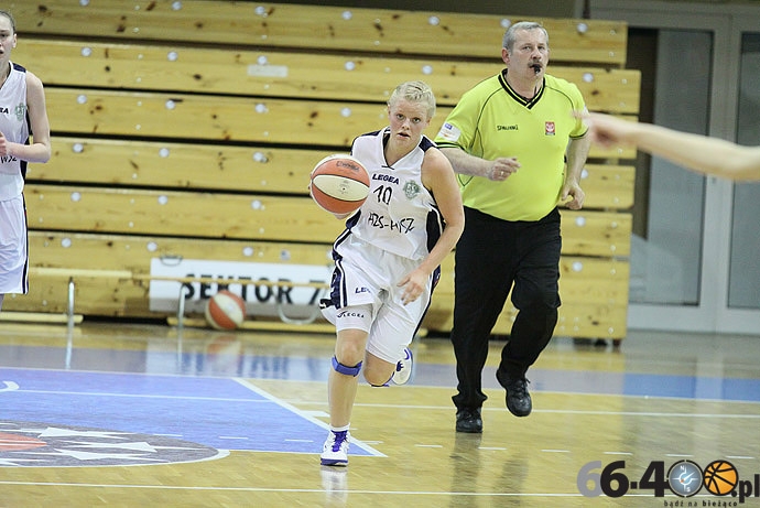 55/60 Drugi dzień rozgrywek Mistrzostw Polski U18 w koszykówce kobiet