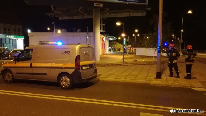 3/8 Akcja straży na stacji paliw