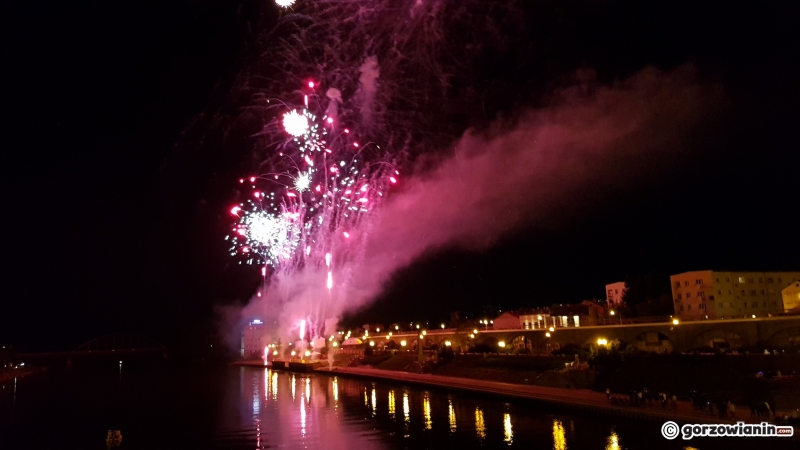 5/12 Pokaz sztucznych ogni