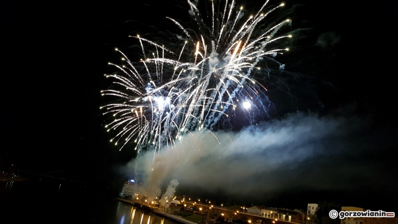 9/12 Pokaz sztucznych ogni