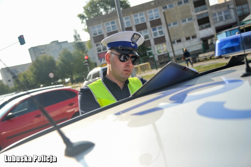 5/8 Powrót do szkoły pod okiem policji