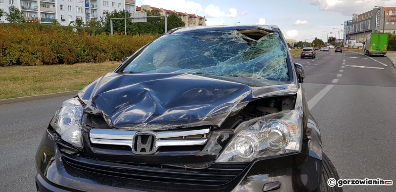 8/8 Niebezpieczny wypadek na rondzie Górczyńskim