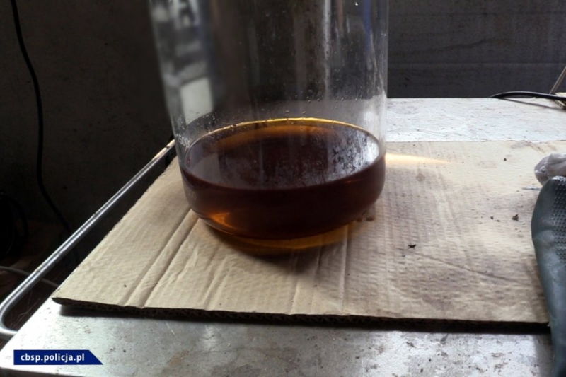 6/16 CBŚP zlikwidowało nielegalne laboratorium