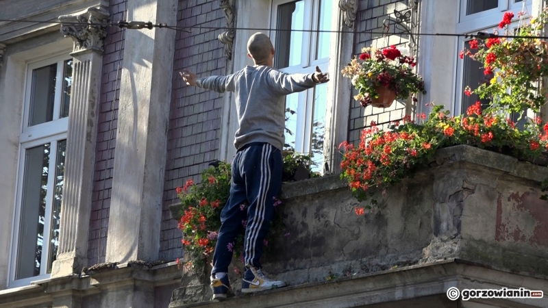 4/5 Nietypowa akcja służb w Śródmieściu