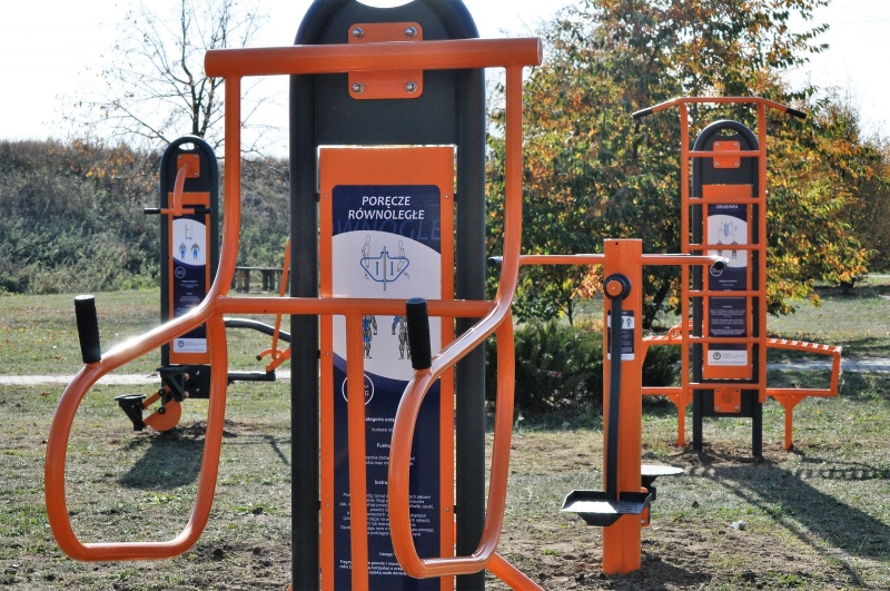 3/4 Siłownia zewnętrzna przy Kwiatowej