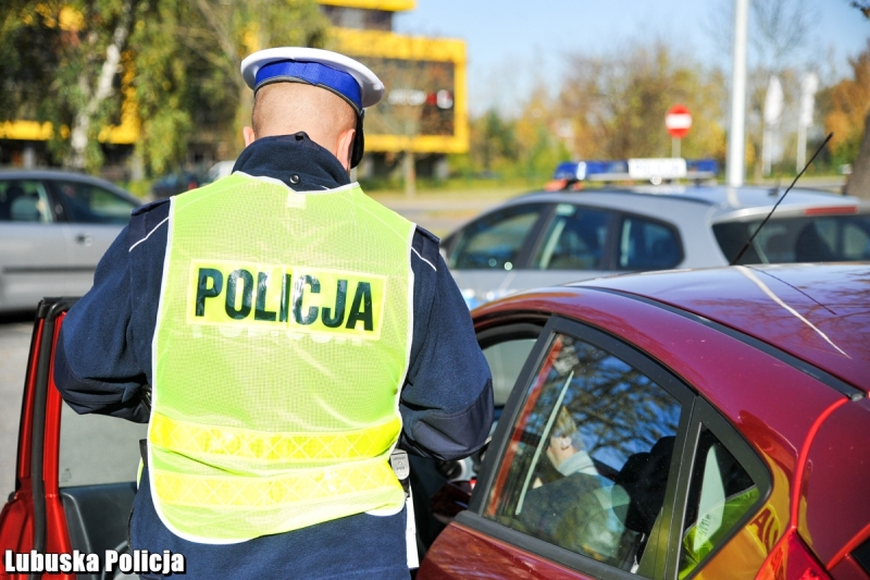 11/11 Akcja znicz na drogach