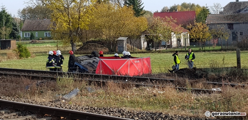 3/7 Śmiertelny wypadek na przejeździe kolejowym