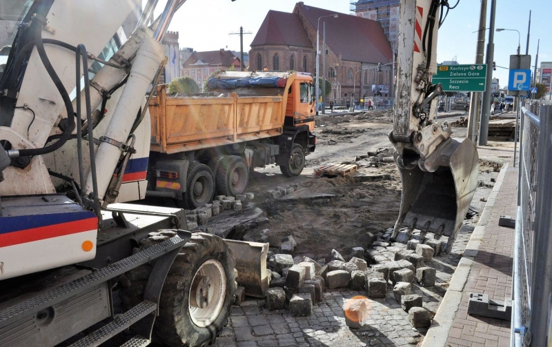 2/12 Tak wyglądają prace na deptaku