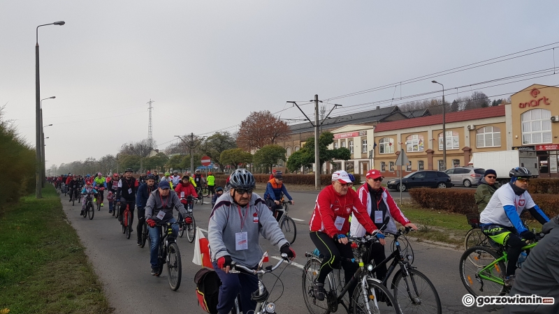 4/15 Biało-czerwona masa rowerowa