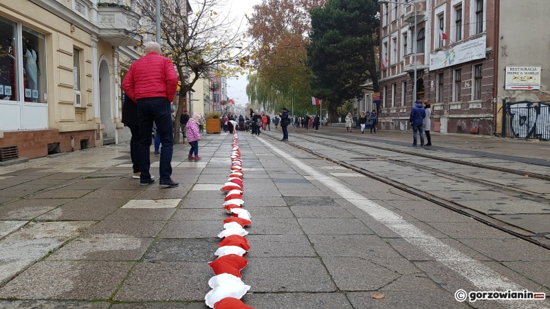 22/24 Biało-czerwone serca na Chrobrego