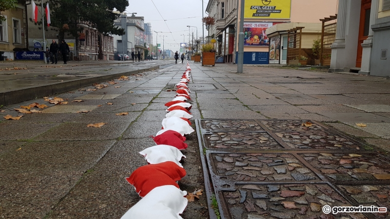 24/24 Biało-czerwone serca na Chrobrego