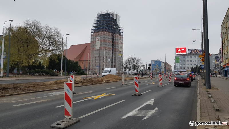 3/21 Rozkopane skrzyżowanie Sikorskiego-Chrobrego