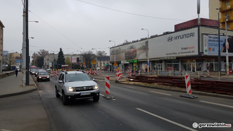 4/21 Rozkopane skrzyżowanie Sikorskiego-Chrobrego