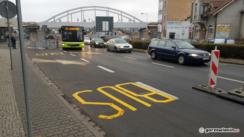 15/21 Rozkopane skrzyżowanie Sikorskiego-Chrobrego