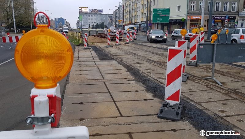 16/21 Rozkopane skrzyżowanie Sikorskiego-Chrobrego