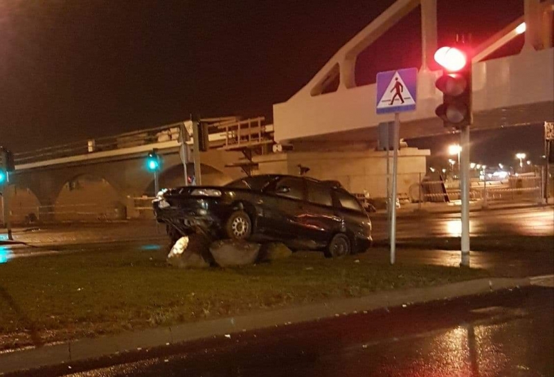 3/7 Gołoledź na drogach w Gorzowie i okolicach