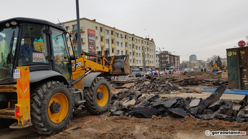 15/15 Remont na głównym skrzyżowaniu