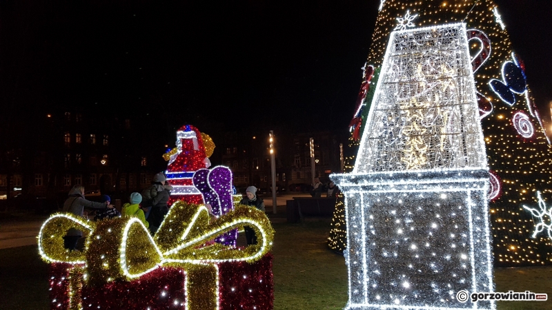 3/11 Iluminacje na Kwadracie 