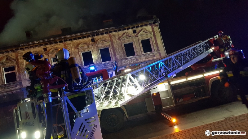 10/12 Pożar kamienicy przy ul. Przemysłowej