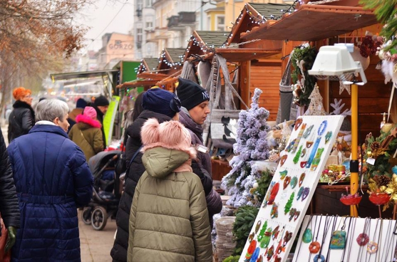 9/10 Świąteczny jarmark w Gorzowie