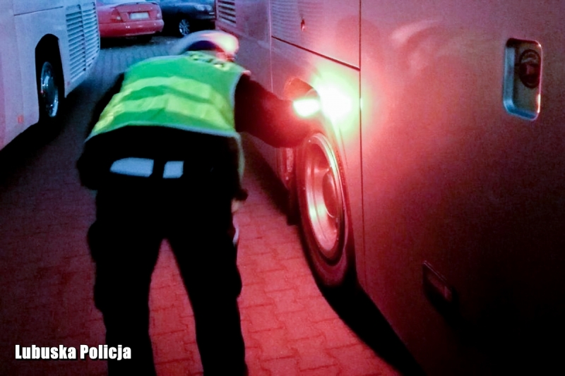 7/8 Kontrole autobusów
