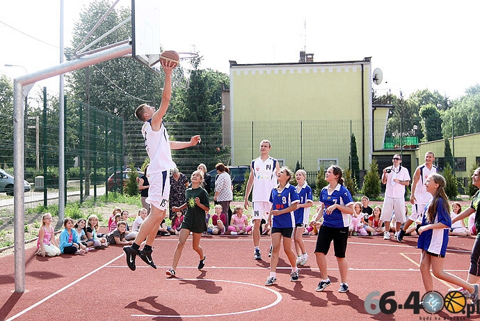 19/24 Otwarcie boisk wielofunkcyjnych Orlik przy SP 4