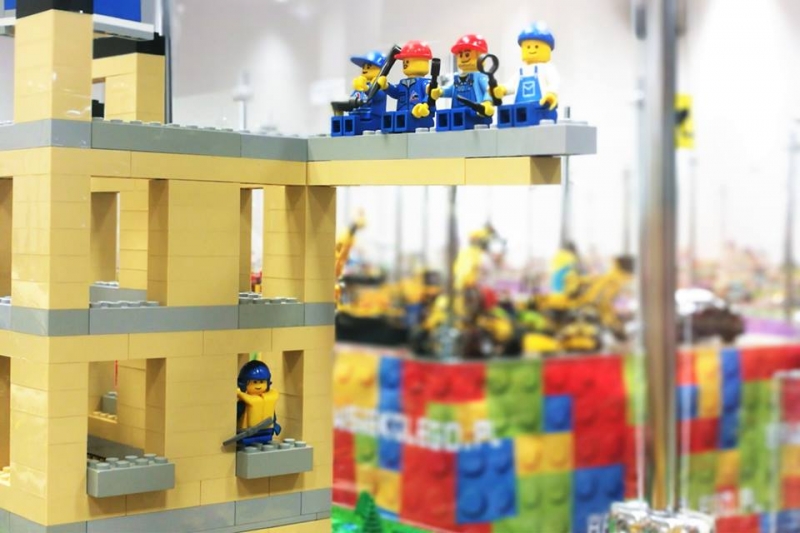 4/17 Wystawa budowli z klocków lego