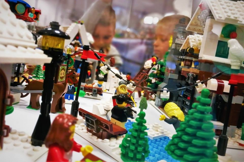 9/17 Wystawa budowli z klocków lego