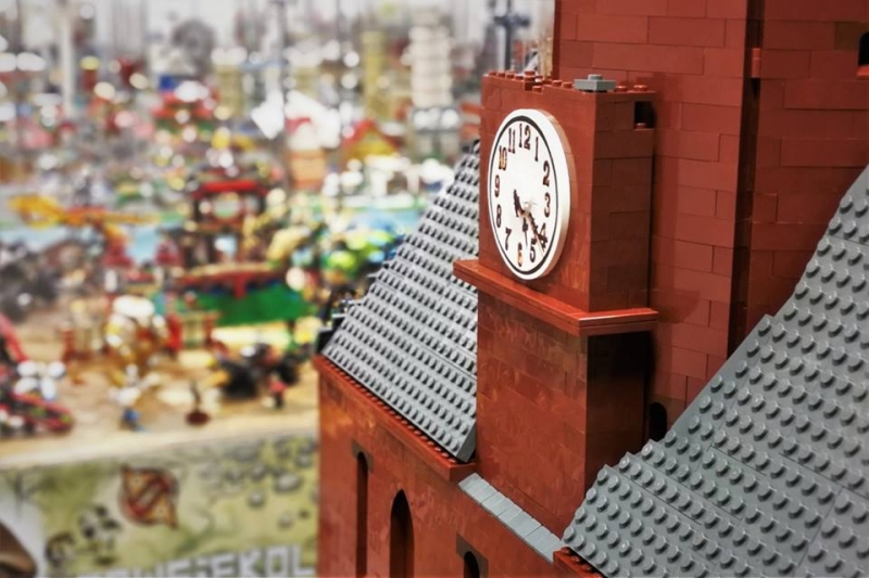 14/17 Wystawa budowli z klocków lego
