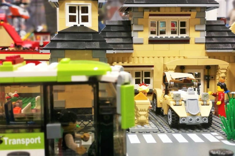 15/17 Wystawa budowli z klocków lego
