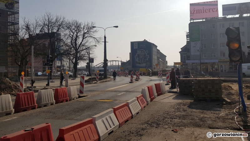 3/19 Prace na skrzyżowaniu Sikorskiego - Chrobrego