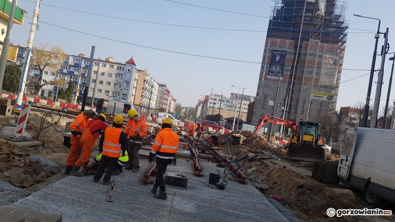 13/19 Prace na skrzyżowaniu Sikorskiego - Chrobrego