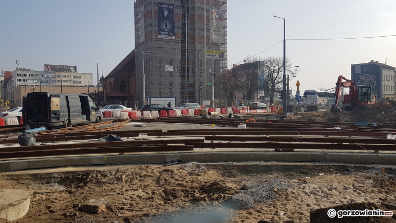 14/19 Prace na skrzyżowaniu Sikorskiego - Chrobrego