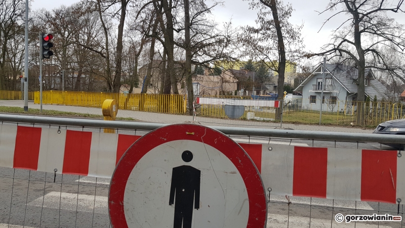 6/13 Światła na skrzyżowaniu Wyszyńskiego-Owocowej