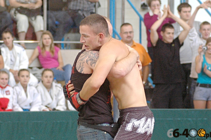 18/32 Mistrzostwa Polski Młodzieżowców w ju-jitsu oraz walki zawodowe MMA