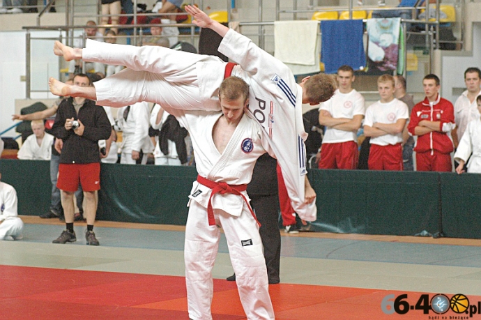 27/32 Mistrzostwa Polski Młodzieżowców w ju-jitsu oraz walki zawodowe MMA