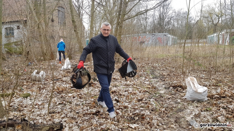 10/22 Społeczna akcja sprzątania Sadów