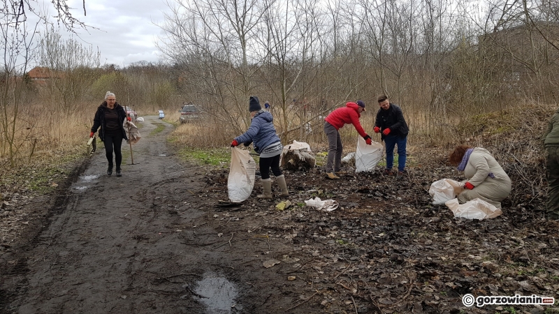 13/22 Społeczna akcja sprzątania Sadów