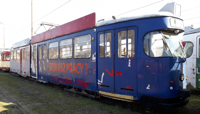 3/7 Stare Helmuty na sprzedaż