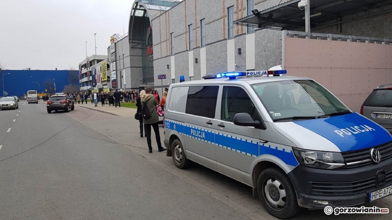 3/9 Akcja straży w Nova Park