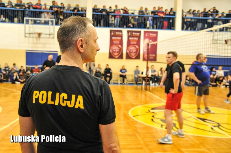 3/17 Wygrywamy, bo pomagamy. Akcja w SP 13