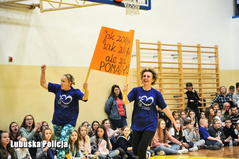 10/17 Wygrywamy, bo pomagamy. Akcja w SP 13