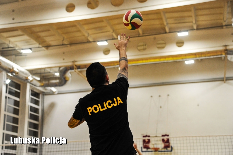 12/17 Wygrywamy, bo pomagamy. Akcja w SP 13