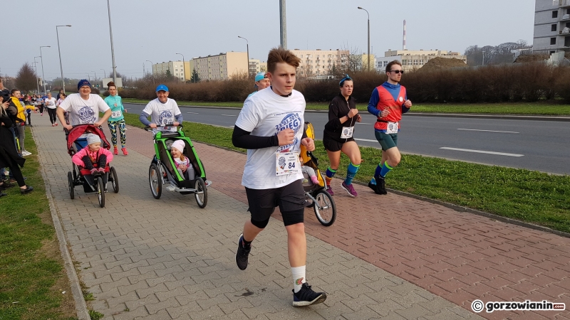 12/23 Pobiegli dla dzieci z zespołem Downa