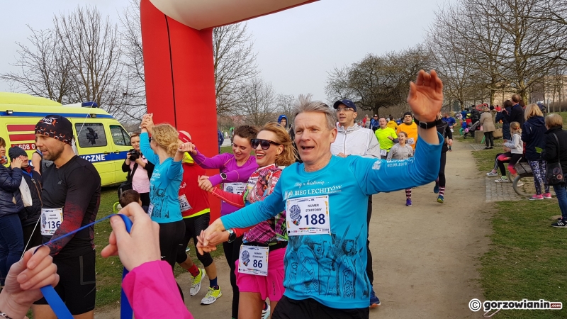 20/23 Pobiegli dla dzieci z zespołem Downa