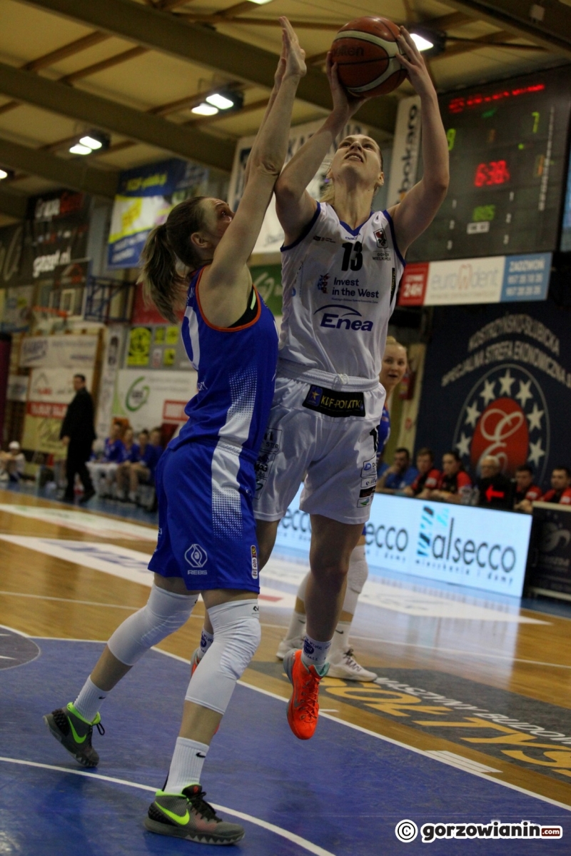 6/30 Akademickie derby w koszykówce