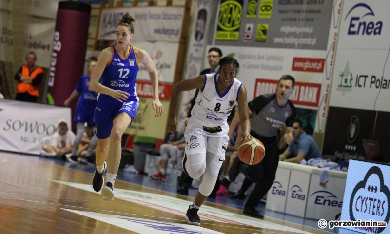 15/30 Akademickie derby w koszykówce